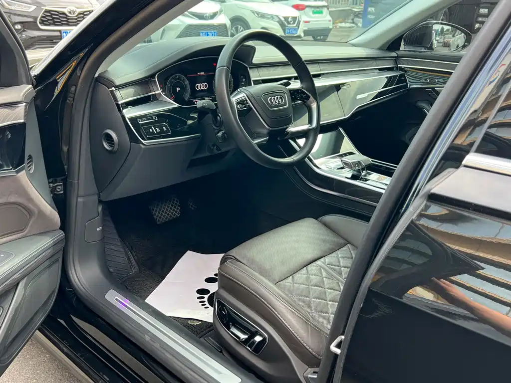 Audi A8 2024 A8L 50 TFSI quattro