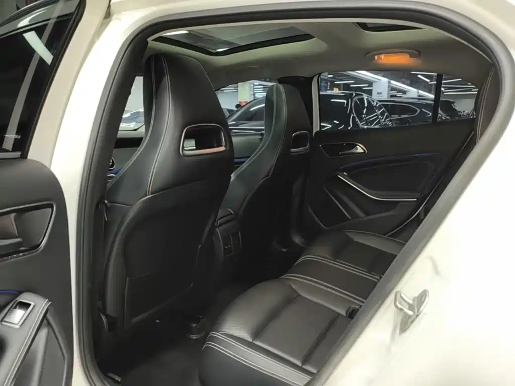 Mercedes-Benz GLA — миниатюра 17