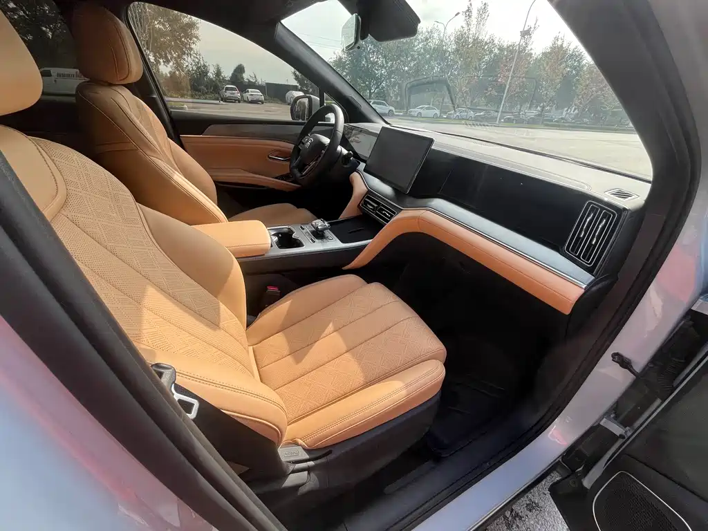BYD L DM-i — миниатюра 14