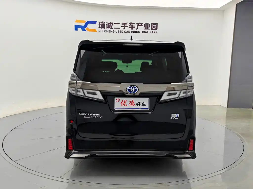 Toyota Vellfire — миниатюра 4