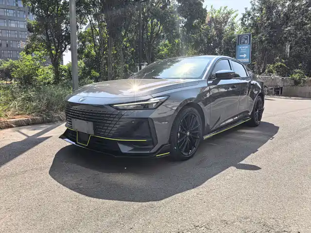 Changan UNI-V