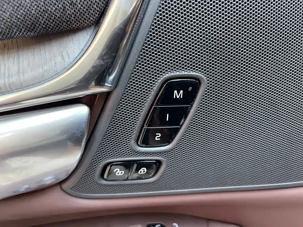 Volvo S90 — миниатюра 6