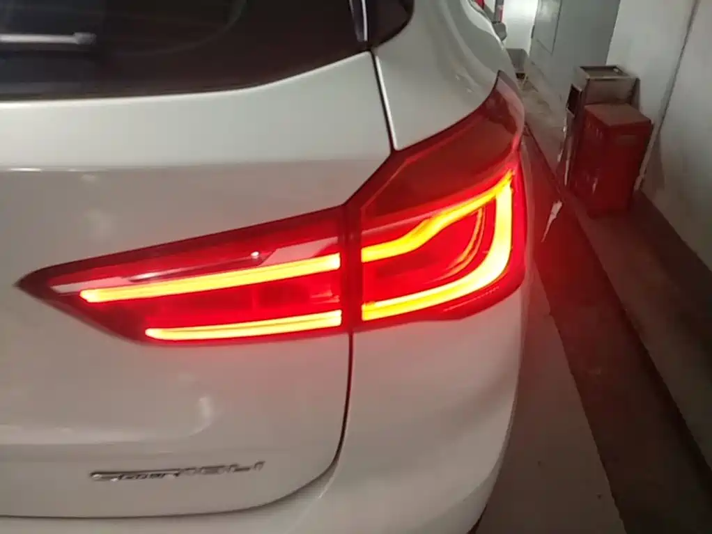 BMW X1 — миниатюра 8