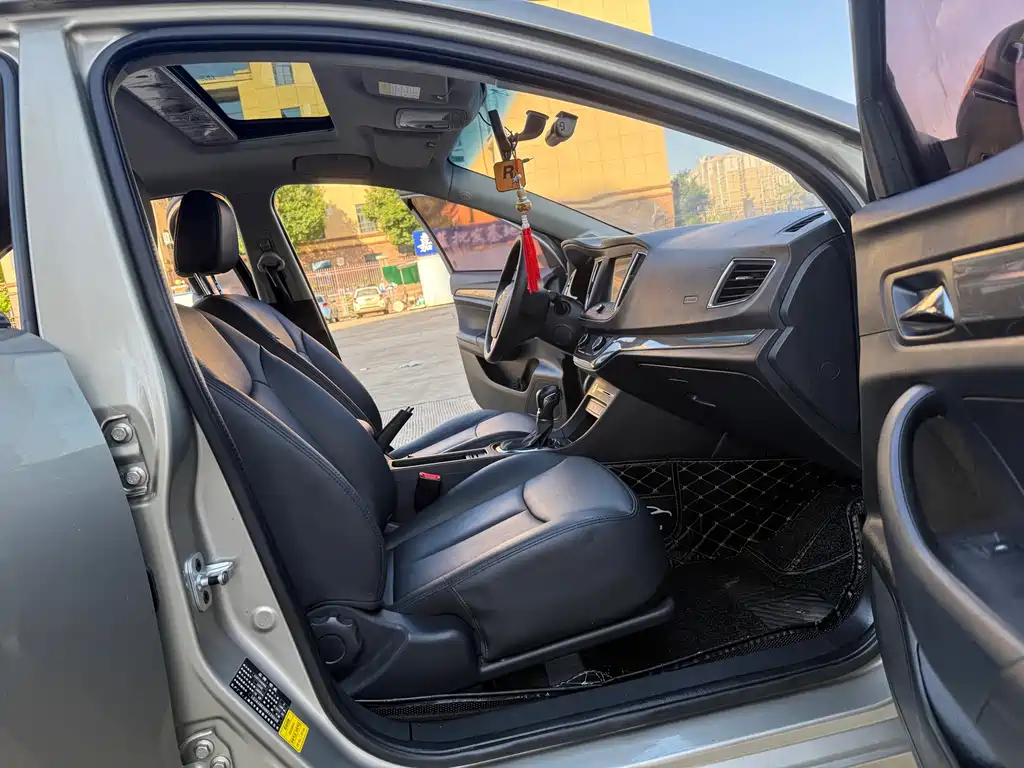 Roewe 360 — миниатюра 11
