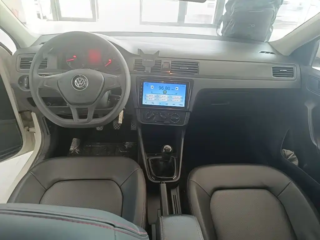 Volkswagen Santana — миниатюра 10