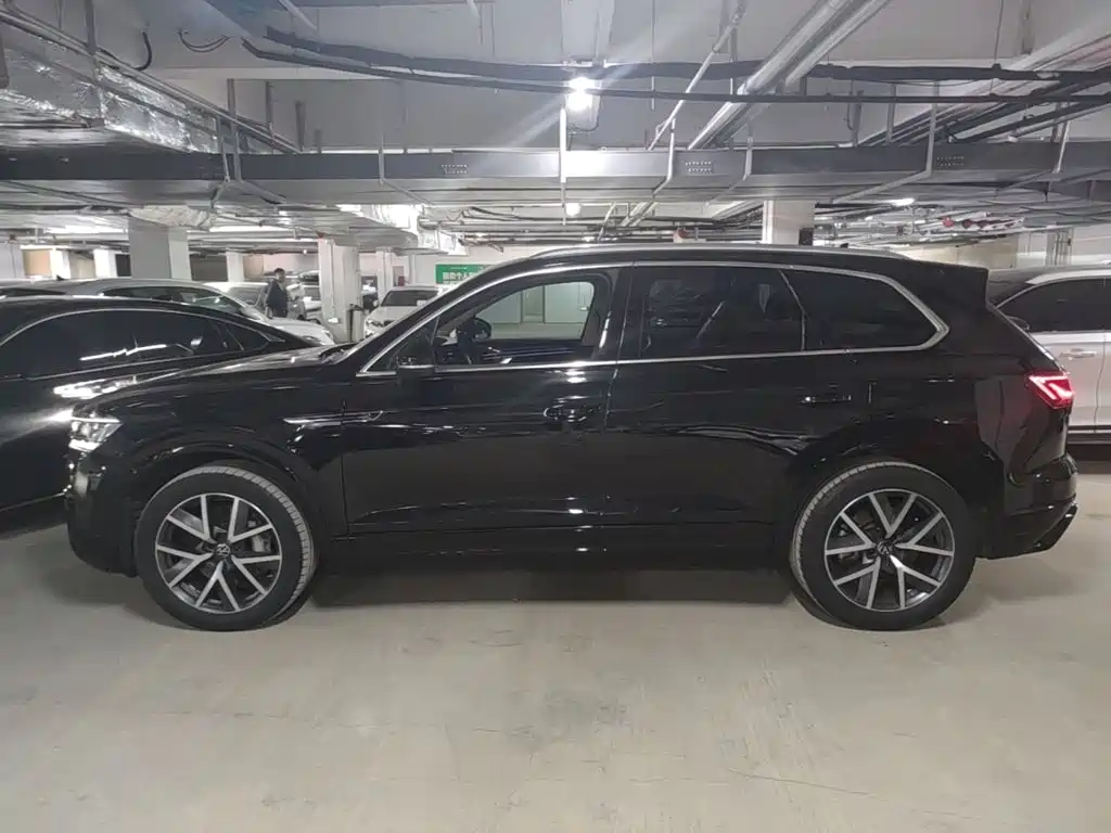 Volkswagen Touareg — миниатюра 4