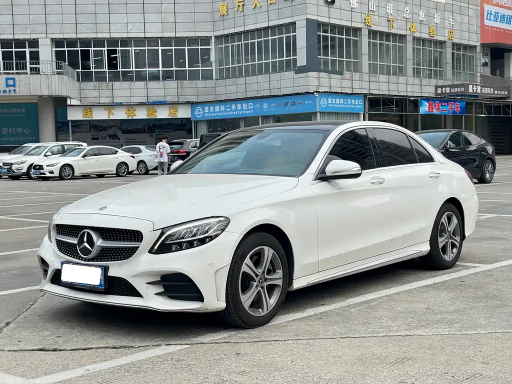 Mercedes-Benz C-Class 2019