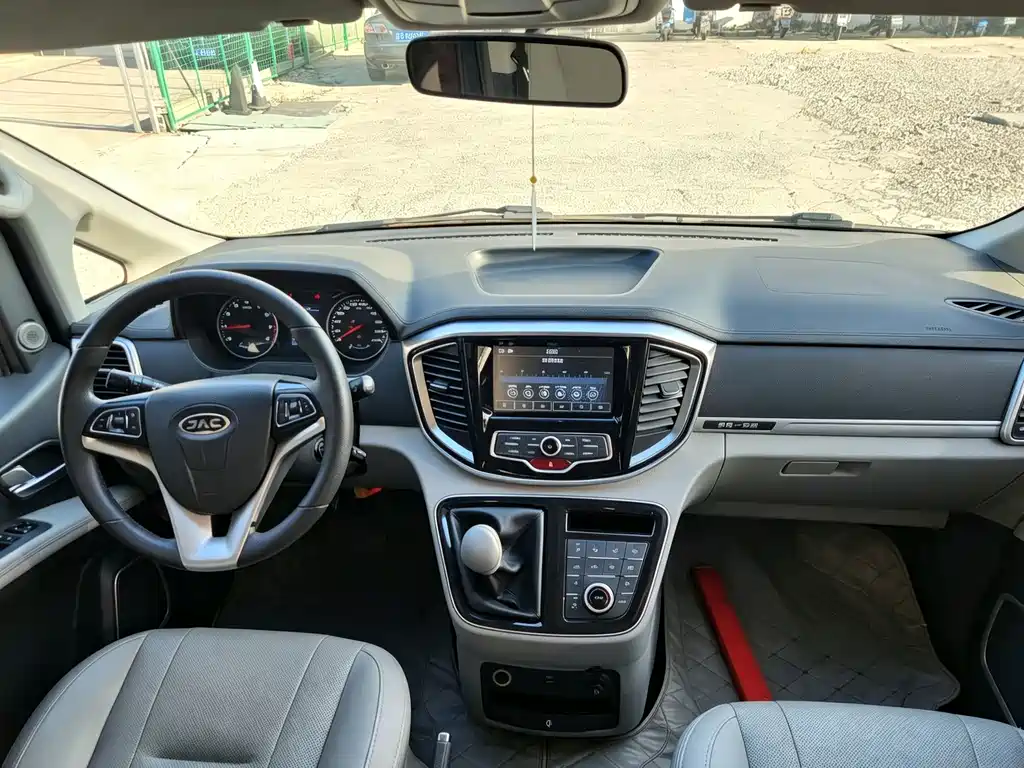 JAC Refine Refine M4 — миниатюра 8