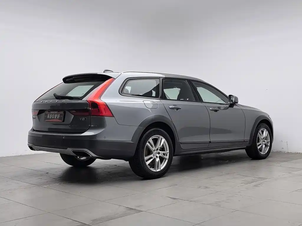 Volvo V90 — миниатюра 2