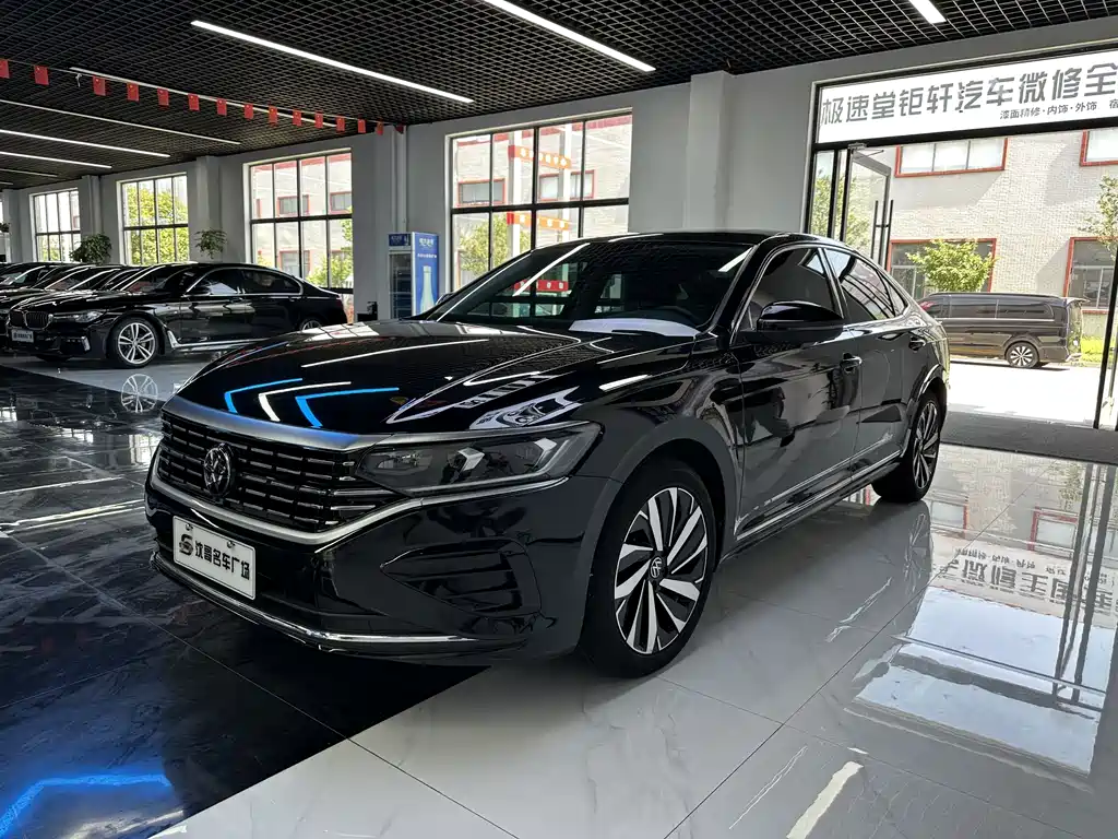 Volkswagen Passat 2023