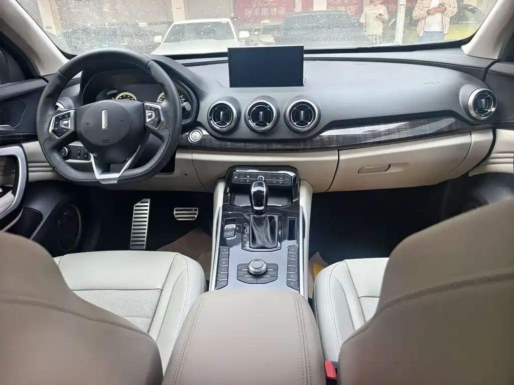 WEI PAI WEI BRAND VV7