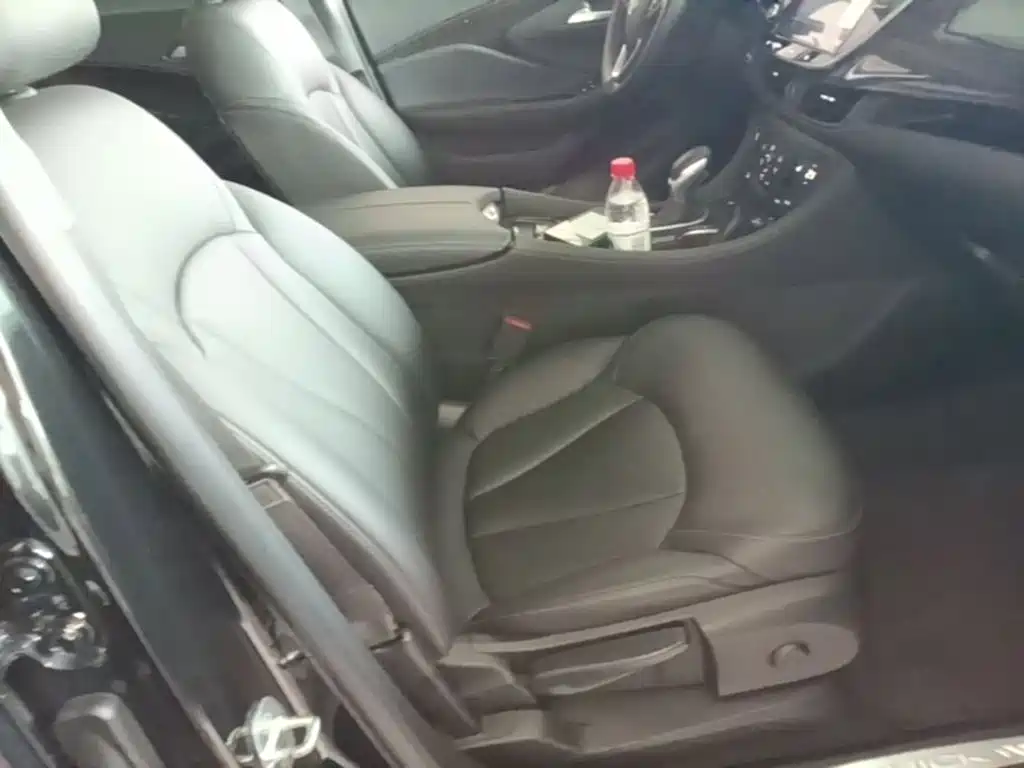 Buick Envision Plus — миниатюра 25