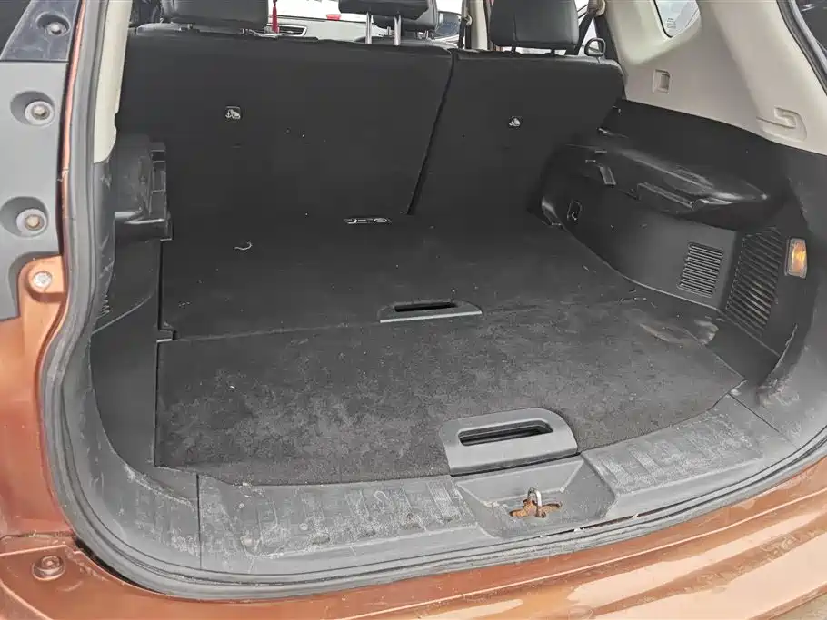 Nissan X-Trail 2014 2.0L CVT Fashion 2WD