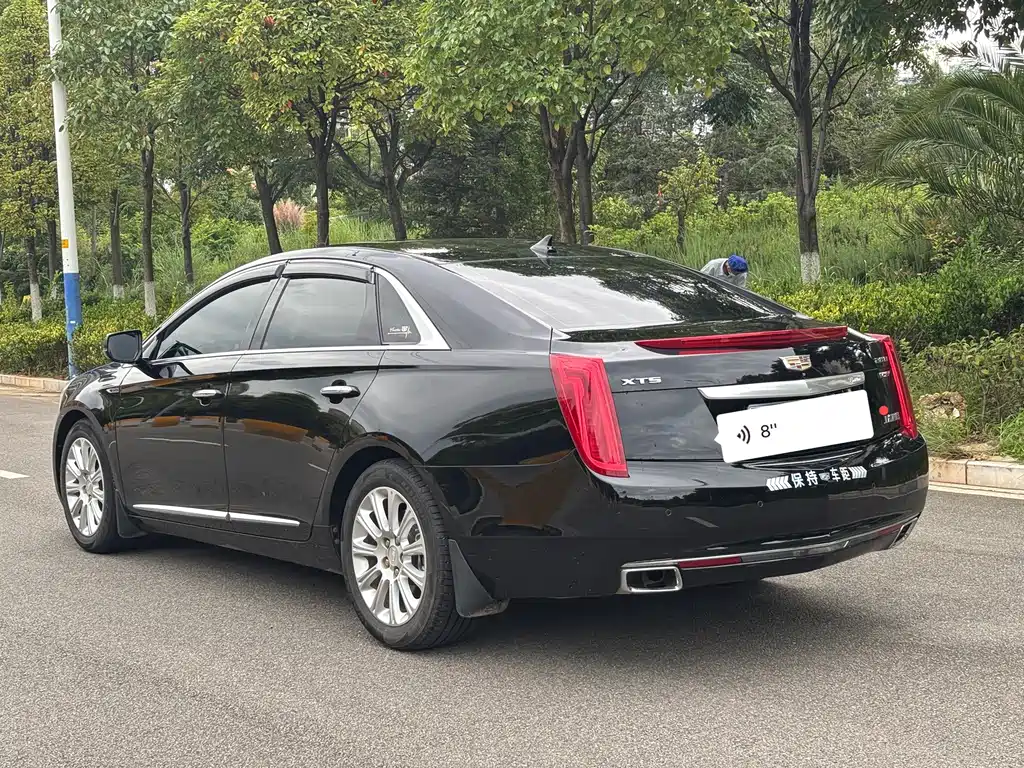 Cadillac XTS — миниатюра 5