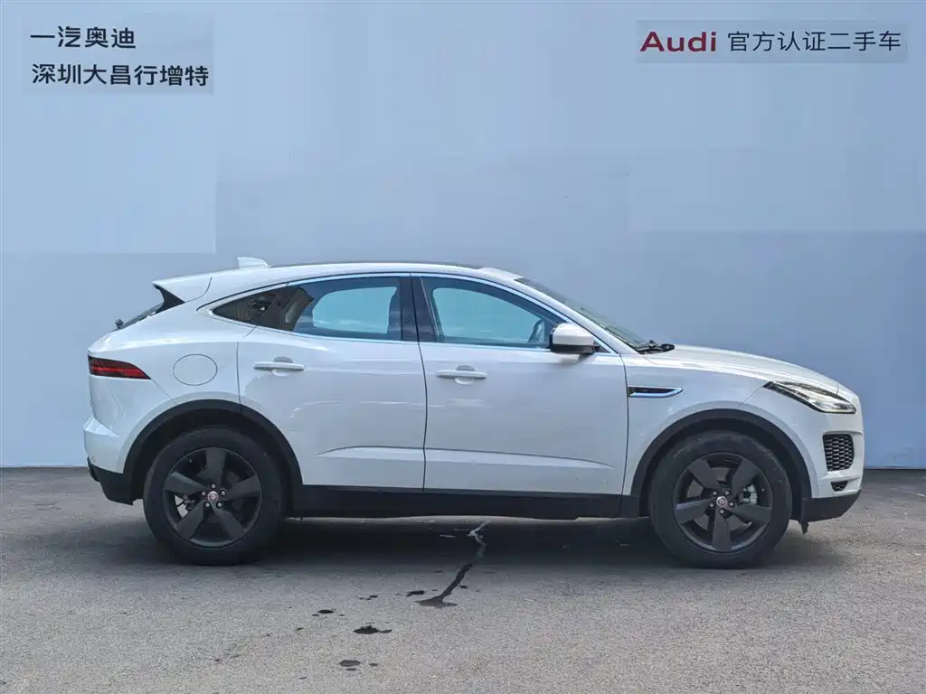 Jaguar E-PACE — миниатюра 4