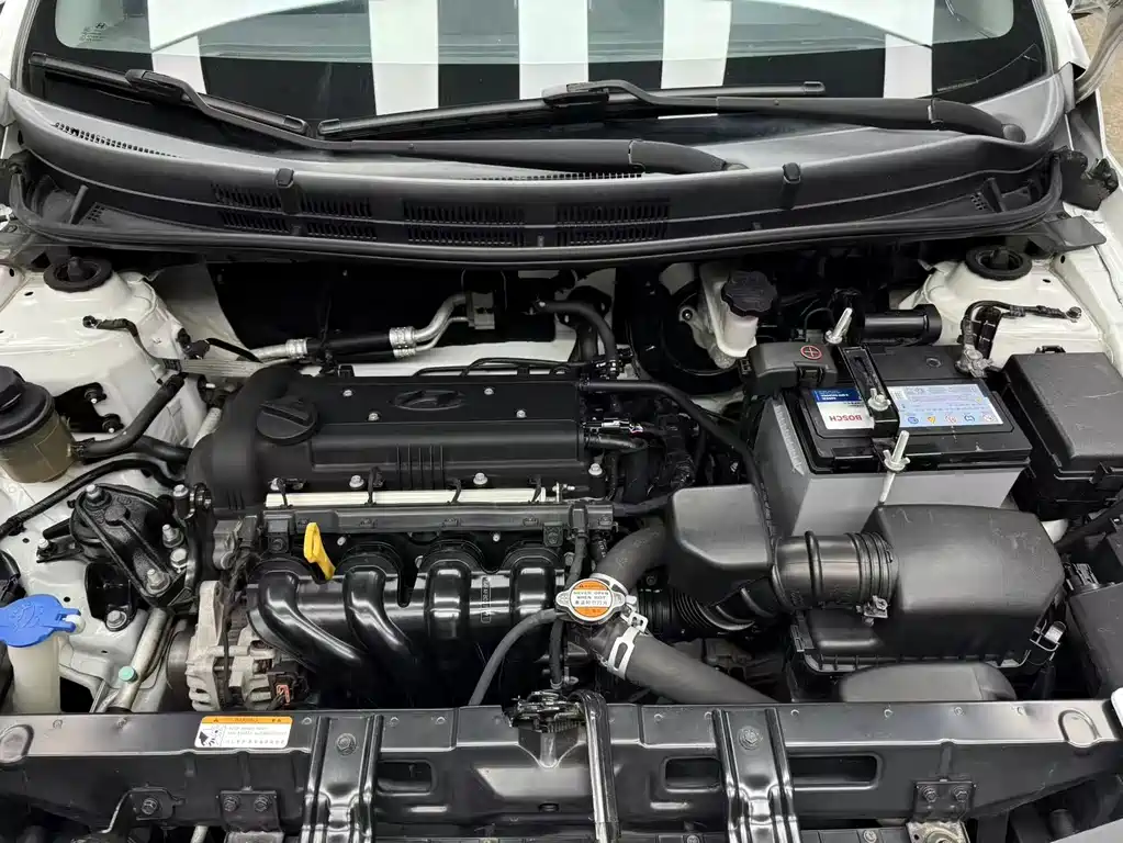 Hyundai Verna — миниатюра 8