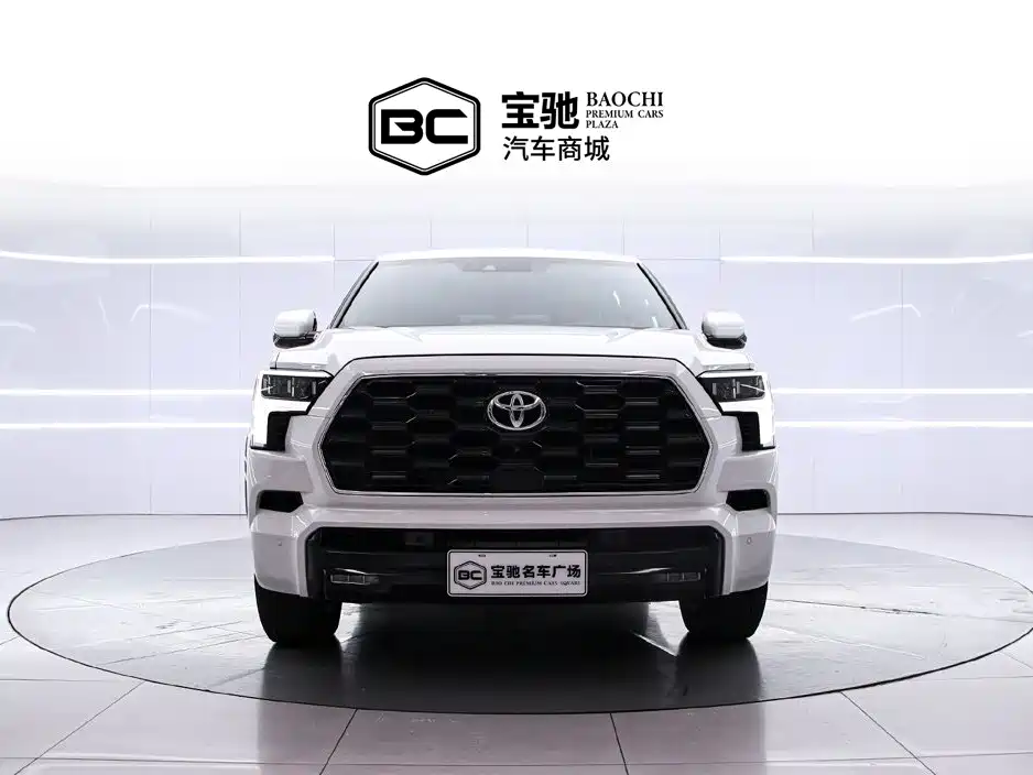 Toyota Sequoia — миниатюра 2