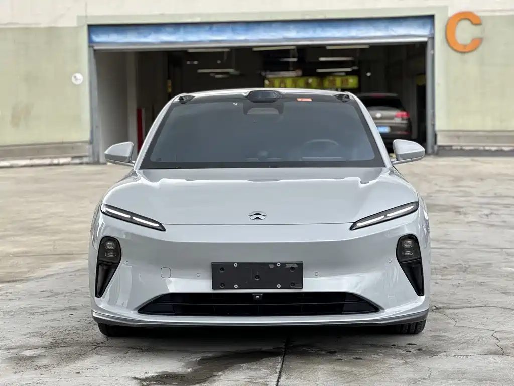 NIO ET5T — миниатюра 2