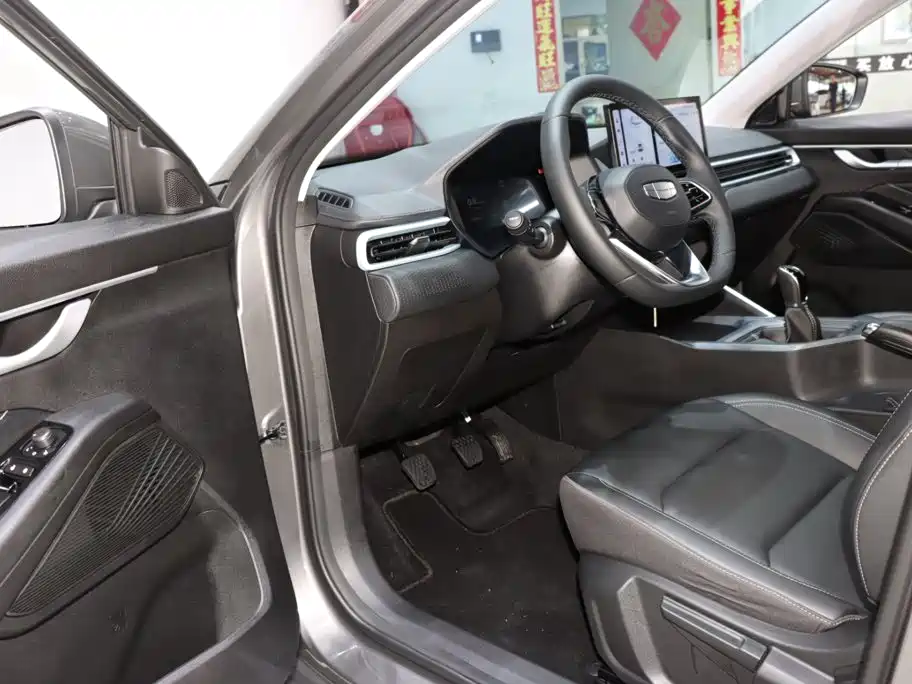Geely Emgrand — миниатюра 9