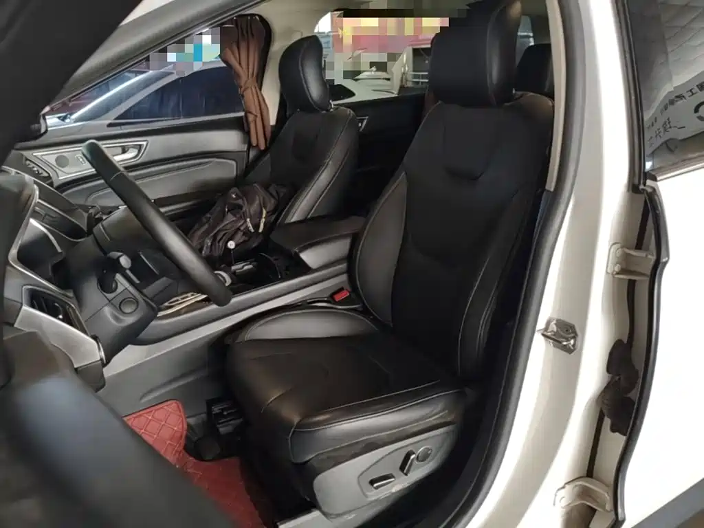 Ford Edge — миниатюра 15