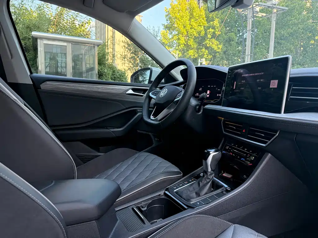 Volkswagen Sagitar — миниатюра 19