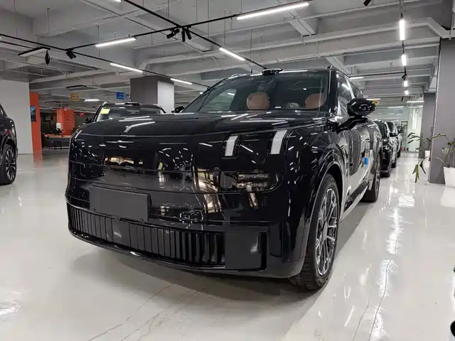 2026 Lynk & Co 900