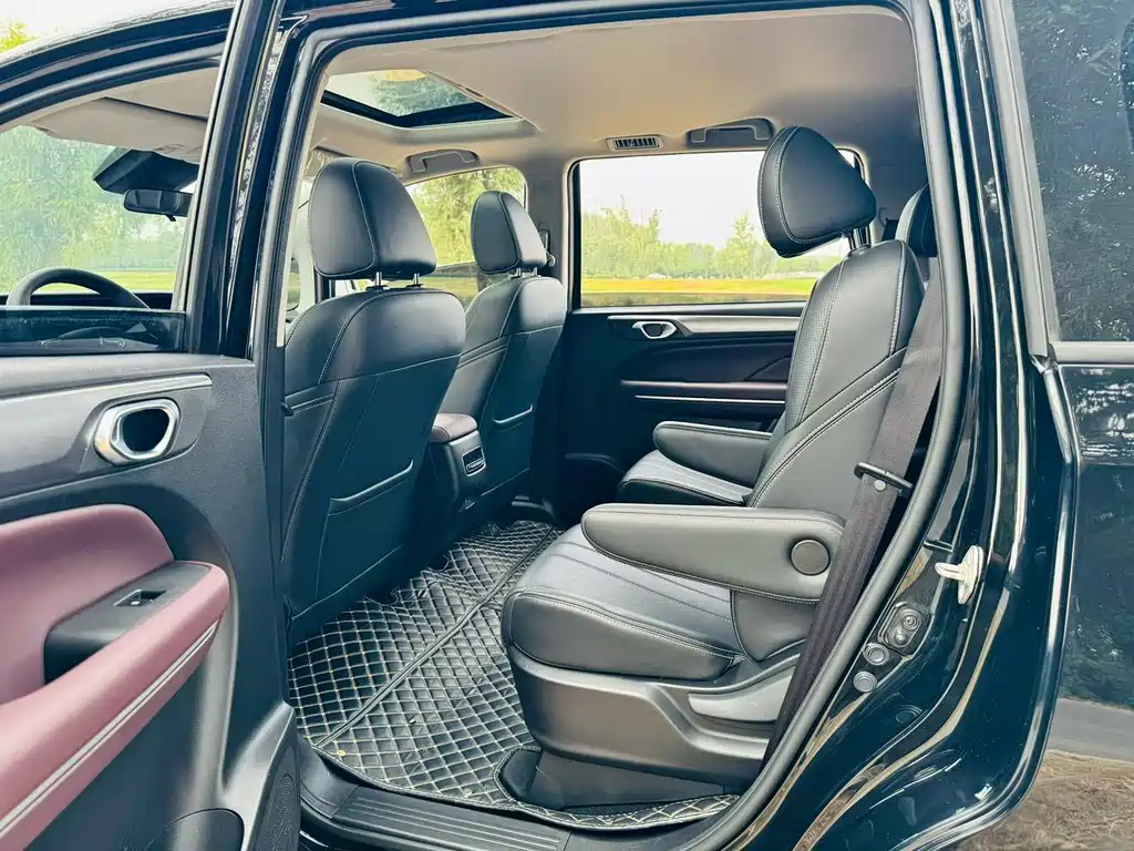 GAC Motor Trumpchi M6 — миниатюра 5