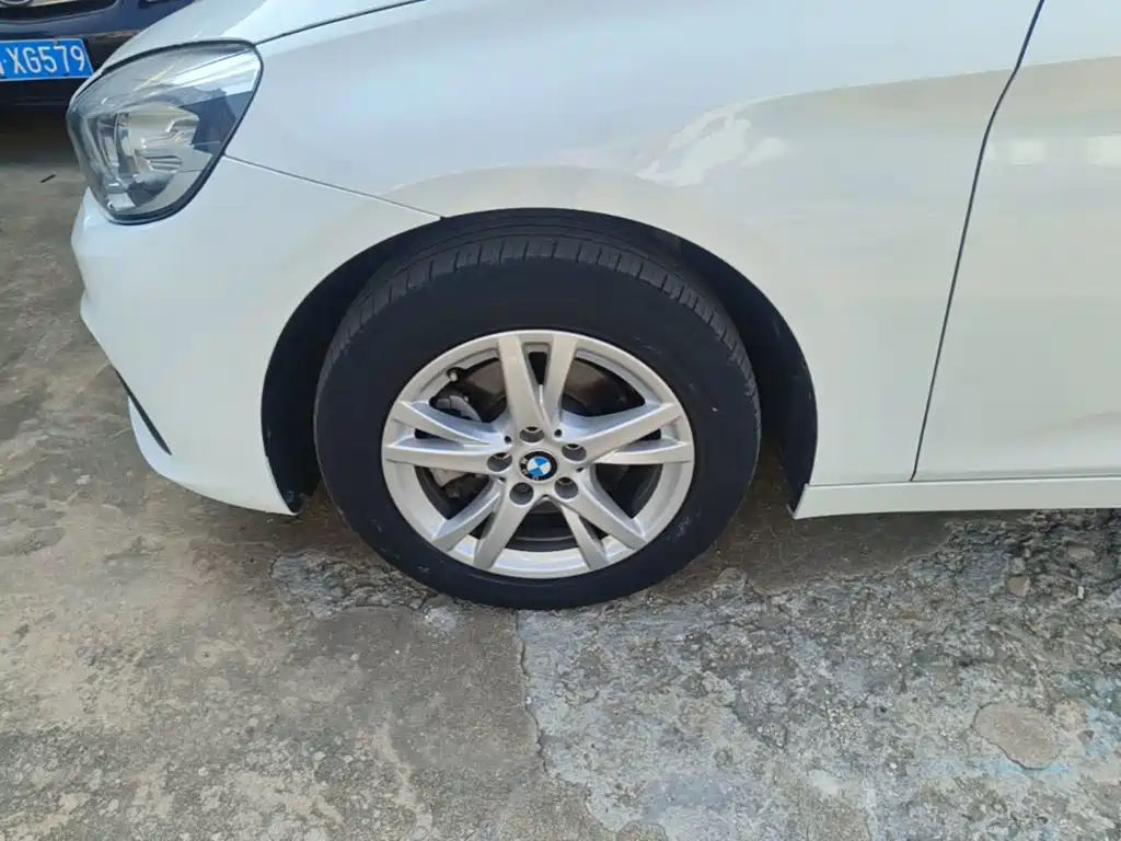 BMW 2 Series Active Tourer — миниатюра 23