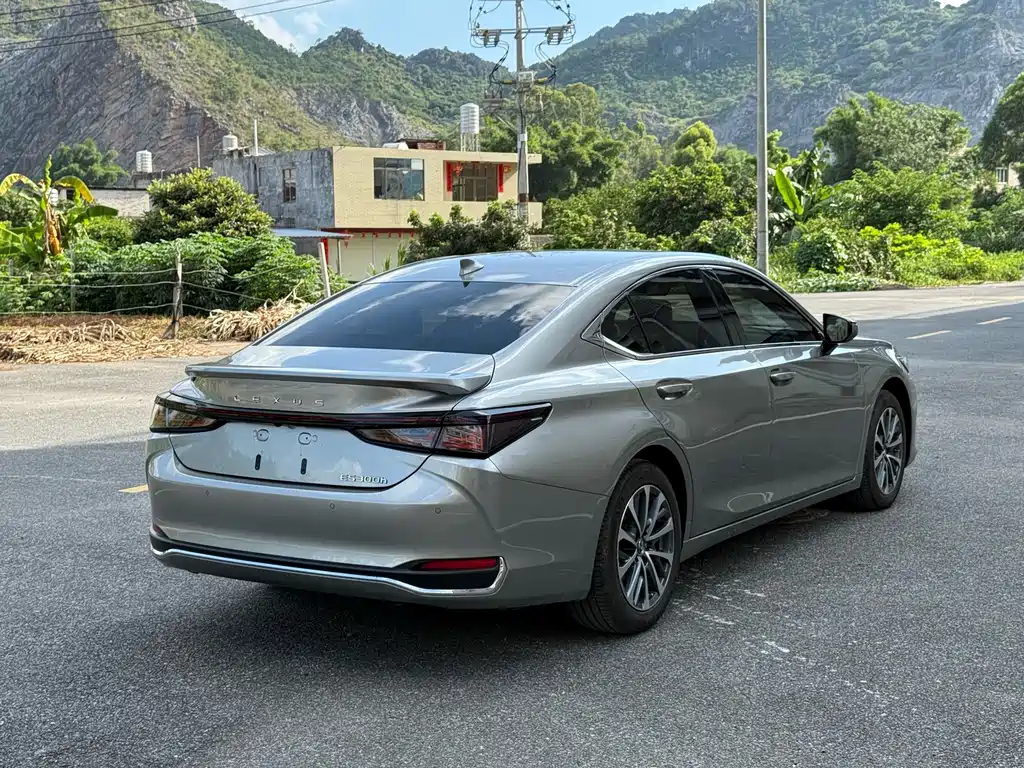 Lexus ES — фотографии объявления, Фото 11