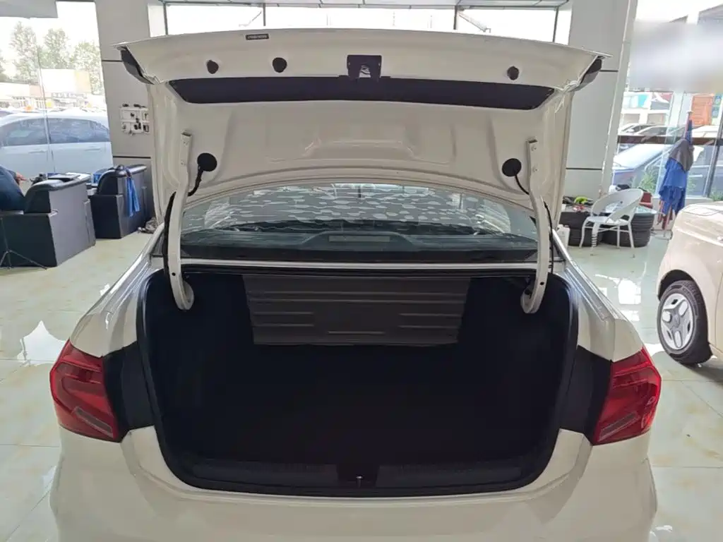 Volkswagen Jetta — миниатюра 19