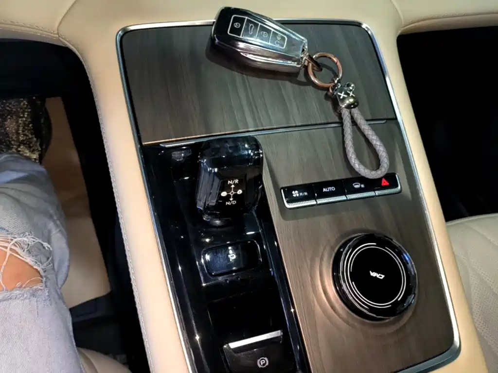 Geely Xingyue L — миниатюра 14