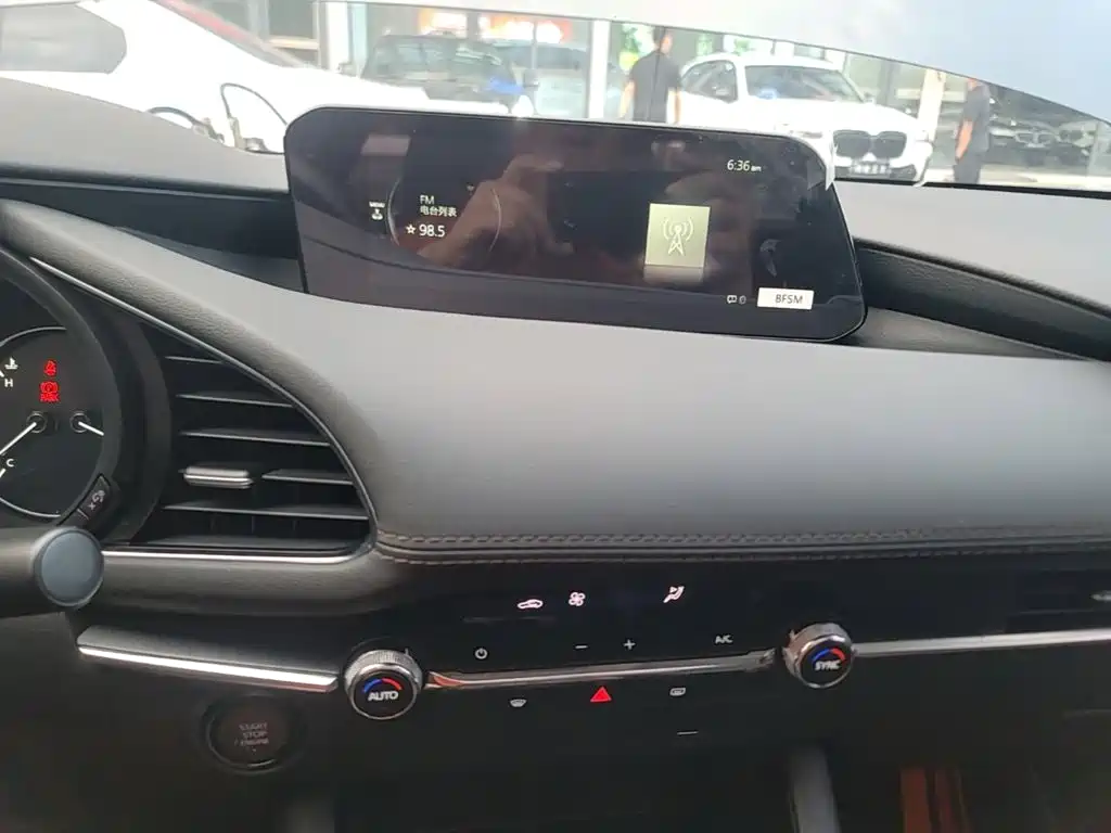 Mazda 3 Axela — миниатюра 13