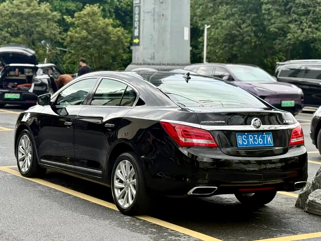 Buick LaCrosse — миниатюра 8