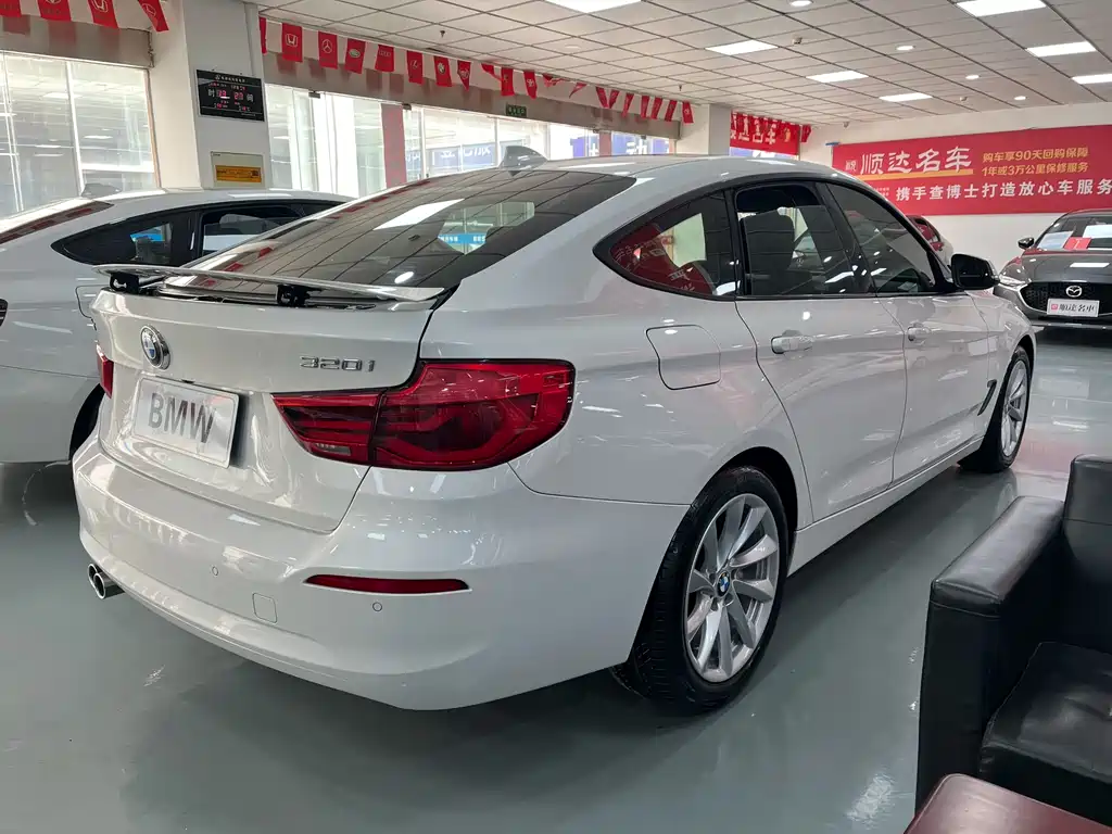 BMW 3 Series GT 3 GT 2019 320i Fashion