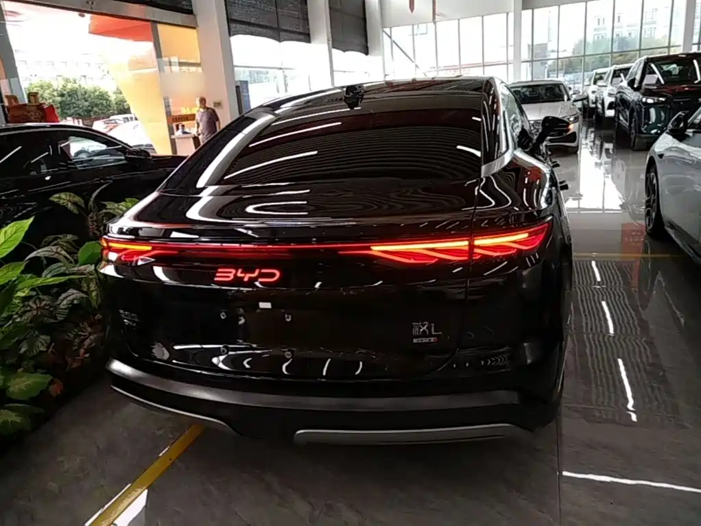 BYD Han L — миниатюра 6