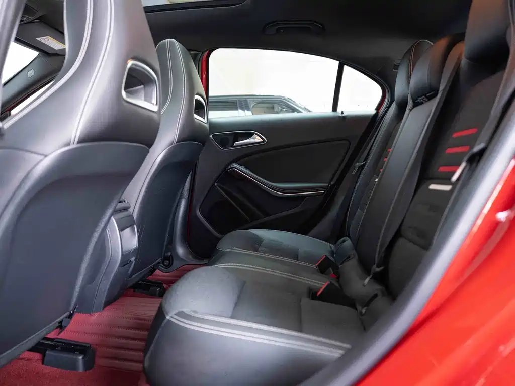 Mercedes-Benz A-Class (Import) — миниатюра 16