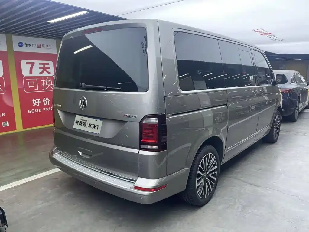 Volkswagen Multivan — миниатюра 4