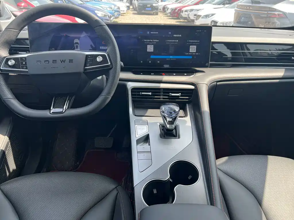 Roewe RX5 — миниатюра 6