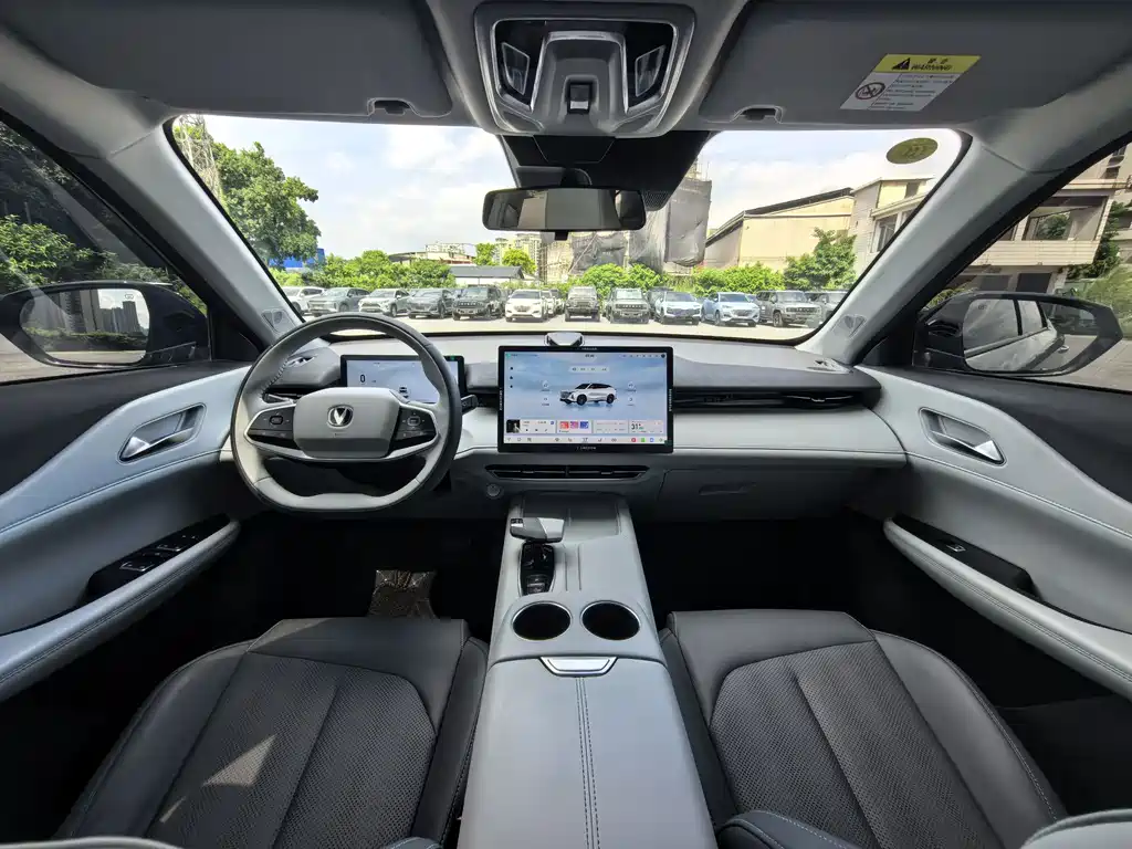 Changan UNI-Z 2025 1.5T Luxury