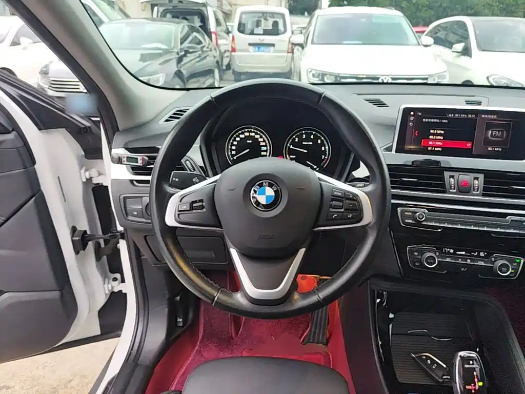 BMW X2 — миниатюра 11