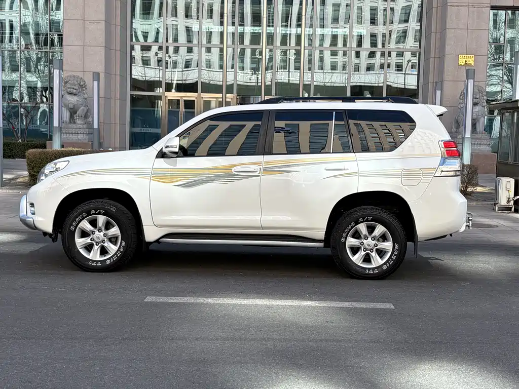 Toyota Land Cruiser Prado 2010 4.0L AT TX-L