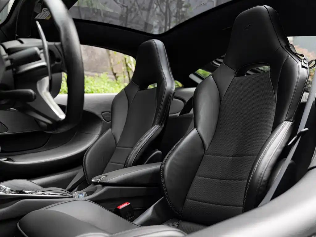 McLaren GT — миниатюра 14