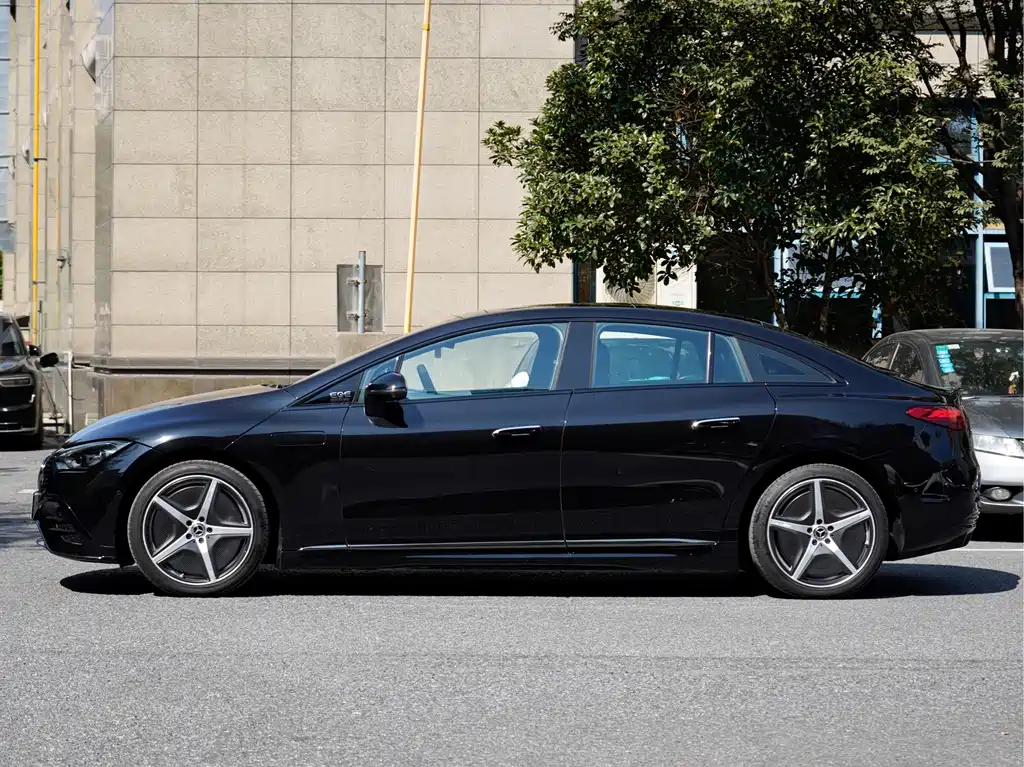 Mercedes-Benz EQE — миниатюра 3