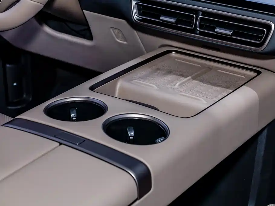 Li Auto Li MEGA — миниатюра 35