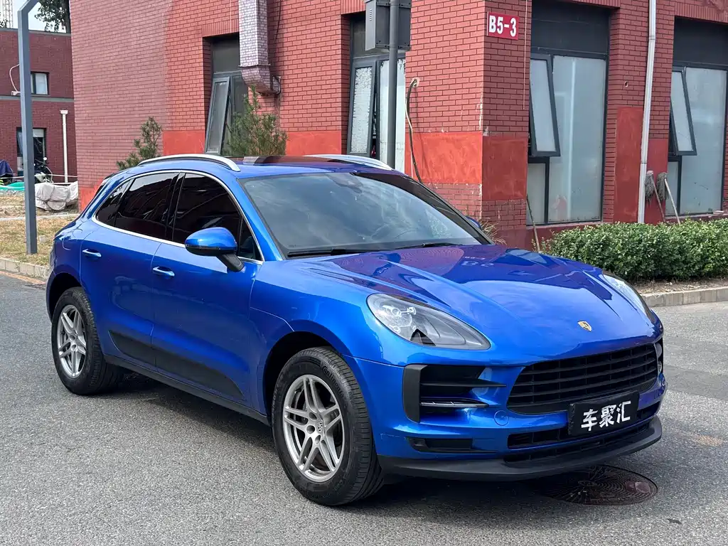 Porsche Macan — миниатюра 3