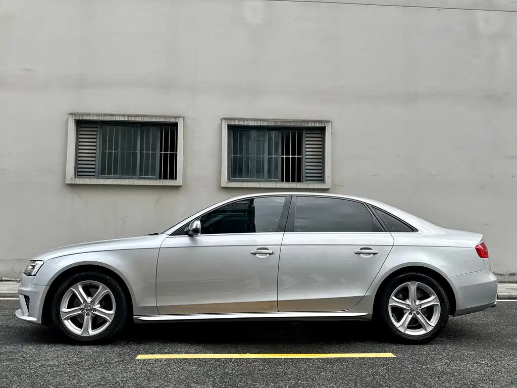 Audi A4L — миниатюра 2