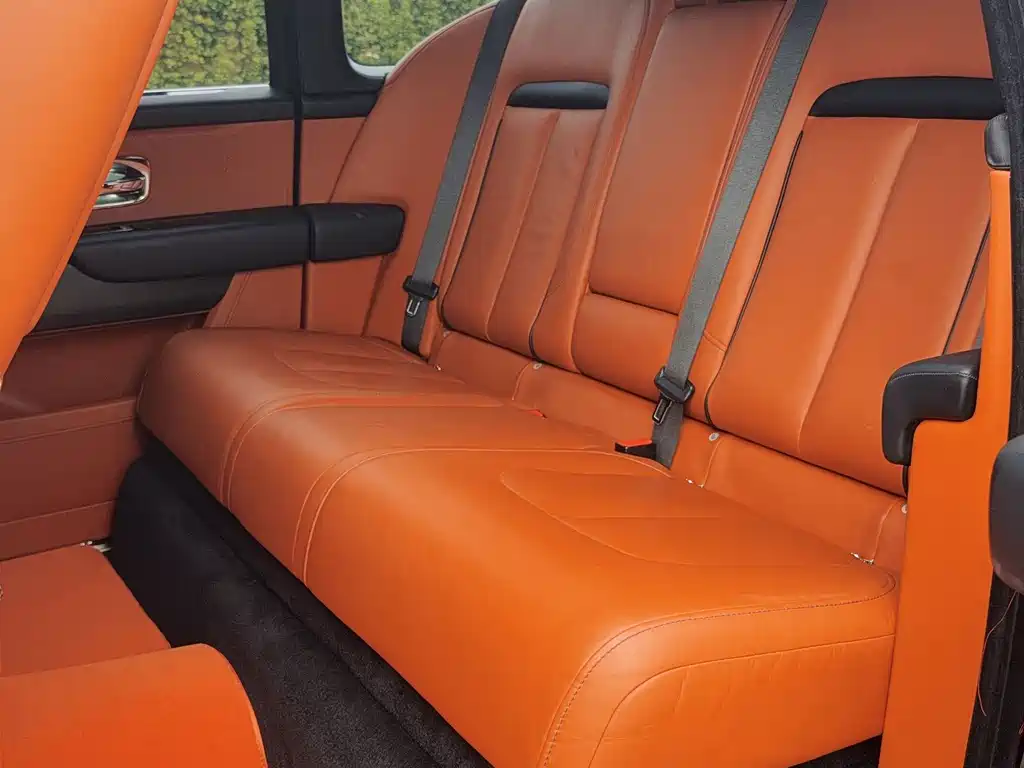 Rolls-Royce Cullinan — миниатюра 6