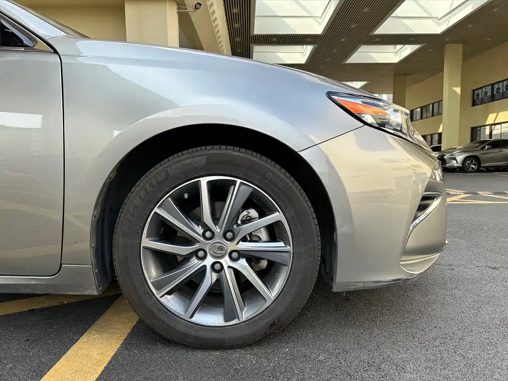 Lexus ES — фотографии объявления, Фото 27