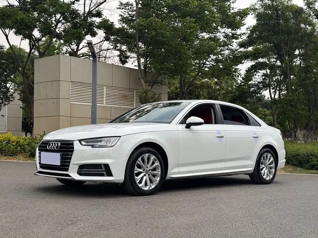 Audi A4L 2019