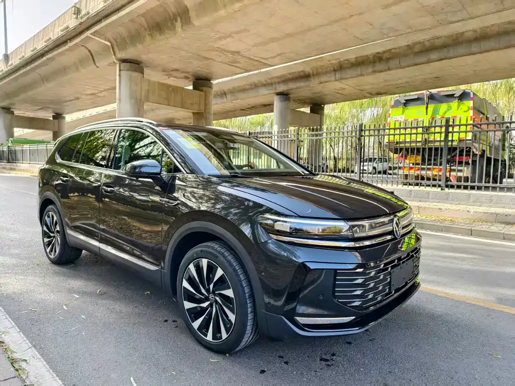 Volkswagen Viloran 2026 450TSI 6 мест